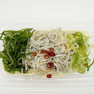 愛知産しらすと大葉のペペロンチーノ風